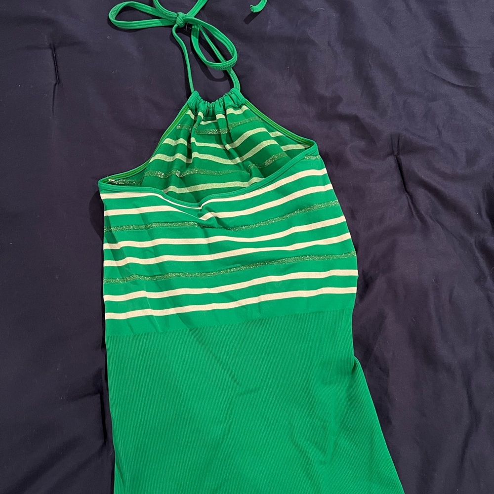 Halter top - Picture 2 of 2